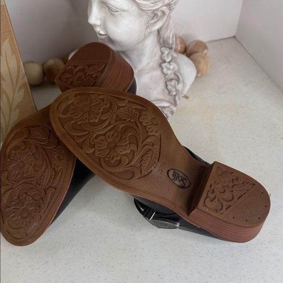 Sofft Adara Shooties - Leather (For Women) Sz 7.5 - Picture 8 of 12